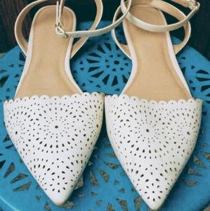 👑 White Flats  👑